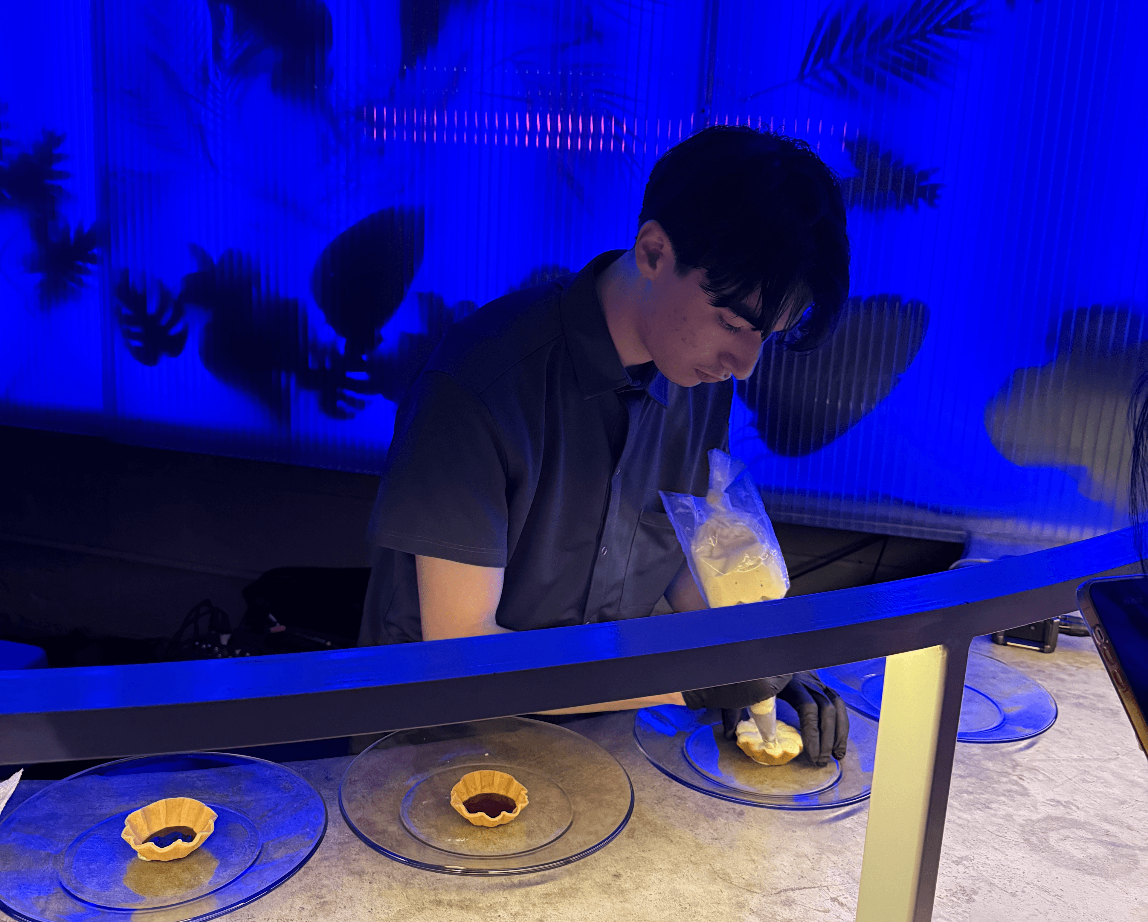 Mak Yorihiro, 3 Michelin star pastry chef serving at a music event